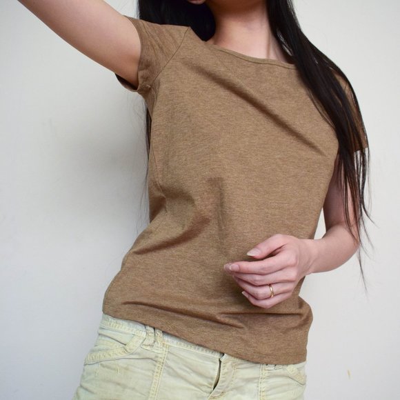 Basics Tee! - Picture 3 of 4